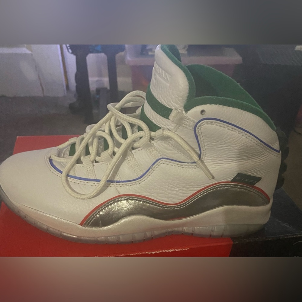 Wings 12s